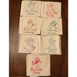 Hand crafted Vintage Cream Days of Week Kitchen Linens Set One Size